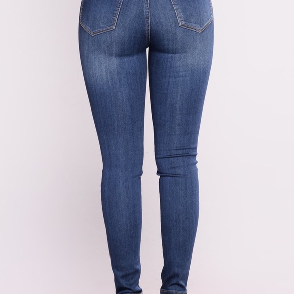 Fashion Nova Ezra Jeans size 3 (very stretchy) - Picture 4 of 4